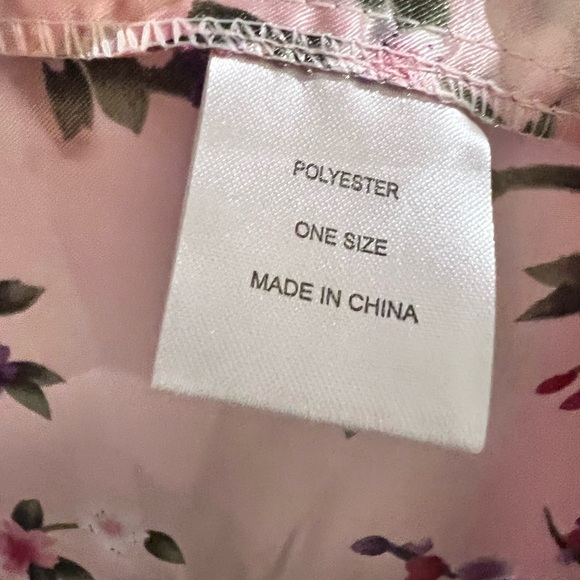 🌟NWOT! Floral Satin Kimono Robe - Picture 4 of 6